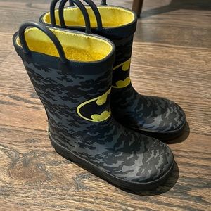 Western Chief Batman rain boots, size 9